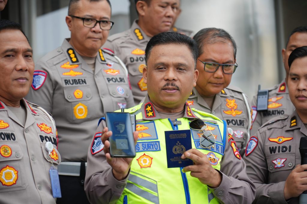 Pelayanan Polri Go Digital: Pengamat Puji SINAR-SIGNAL Korlantas Sukses Terapkan Asta Cita